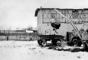 Lader T172 im Einsatz Lader T172 im Einsatz