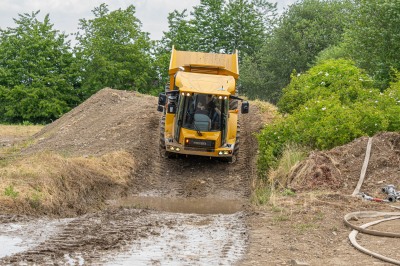 Die Betriebe des Gewerbegebietes haben zum Tag der offenen Tür eingeladen Die Betriebe des Gewerbegebietes haben zum Tag der offenen Tür eingeladen
