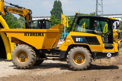 Die Betriebe des Gewerbegebietes haben zum Tag der offenen Tür eingeladen Die Betriebe des Gewerbegebietes haben zum Tag der offenen Tür eingeladen