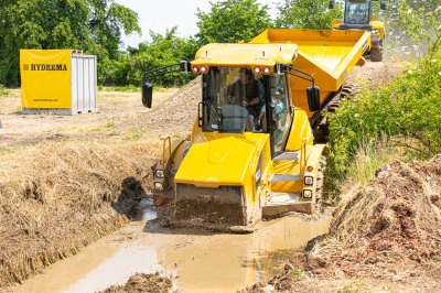 Die Betriebe des Gewerbegebietes haben zum Tag der offenen Tür eingeladen Die Betriebe des Gewerbegebietes haben zum Tag der offenen Tür eingeladen
