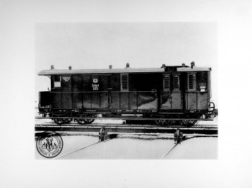 242 242